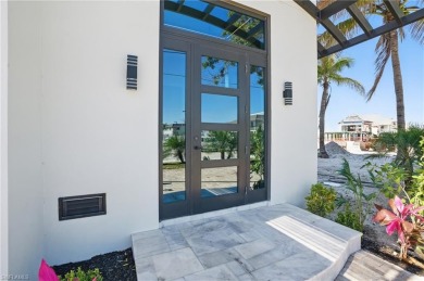 Panoramic Gulf & Sand views - 2022 Build- ELEVATED - GULF FRONT