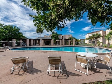 Fantastic and spacious  one bedroom, one- bathroom unit with a