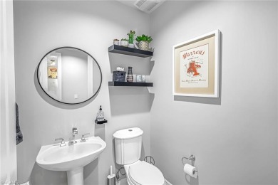 Ideally located on the 21st floor of the highly regarded High