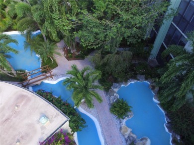 This Cross Fox Condominium unit is a tropical oasis in Fort