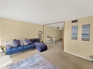 Charming 1 bed/1 bath condo located in Pinewood Village. This