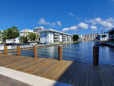 PRICE IMPROVED! Fantastic opportunity! TOP Floor 1/1.5 condo