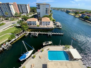 Experience the South Florida lifestyle in this stunning 2 bed/2