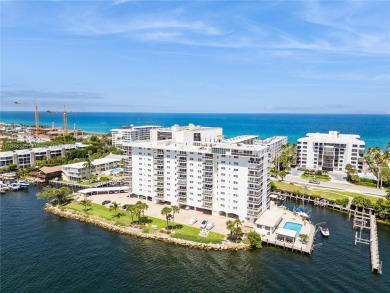 Experience the South Florida lifestyle in this stunning 2 bed/2