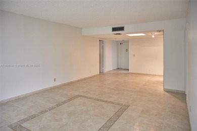 !! BUYER INCENTIVE AND PRICE REDUCTION!!  BEAUTIFUL SPLIT