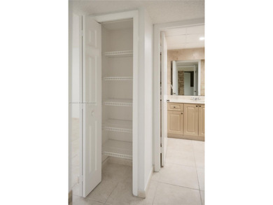 !! BUYER INCENTIVE AND PRICE REDUCTION!!  BEAUTIFUL SPLIT