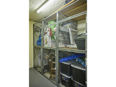 !! BUYER INCENTIVE AND PRICE REDUCTION!!  BEAUTIFUL SPLIT