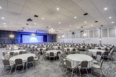 !! BUYER INCENTIVE AND PRICE REDUCTION!!  BEAUTIFUL SPLIT