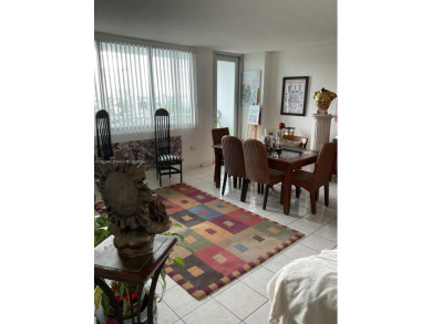 Miami Beach!!! NICE Unit has 1 Bedroom, 2 full Bathrooms, All
