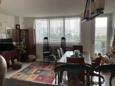 Miami Beach!!! NICE Unit has 1 Bedroom, 2 full Bathrooms, All