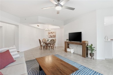 WALKING DISTANCE TO THE BEACH & SUNSETS ALL YEAR ROUND! Discover