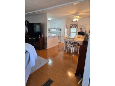 Looking for a place to call home? Look no further ! This 2/2 is