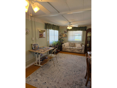 Looking for a place to call home? Look no further ! This 2/2 is