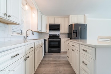 Very Wonderful OCEANFRONT condo available with those VIEWS