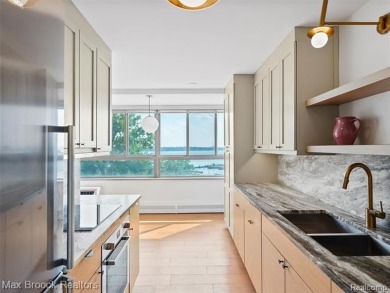 Detroit High Rise Luxury on the River: Completely Designed and