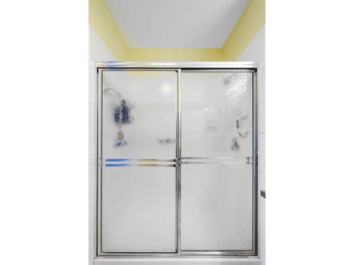 LUXURY LIVING AT ITS BEST. No noise above you, lovely