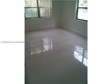 EXCELLENT OPPORTUNITY FOR THIS UNIT IN LAS VISTAS, DORAL