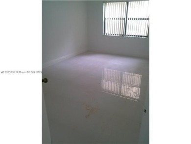EXCELLENT OPPORTUNITY FOR THIS UNIT IN LAS VISTAS, DORAL