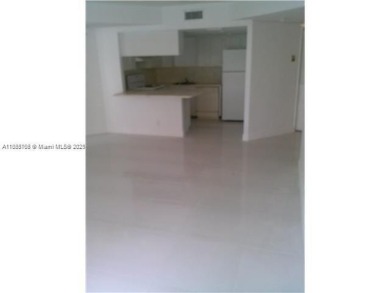 EXCELLENT OPPORTUNITY FOR THIS UNIT IN LAS VISTAS, DORAL