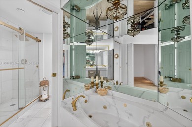 Excepcional opportunity in Mystic Pointe , Aventura city. Corner