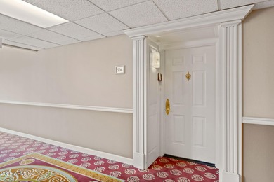 BREATHTAKING VIEWS! Magnificent top floor premium corner unit