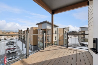 This beautiful 2 bedroom, 2 bath condo on the top floor of the