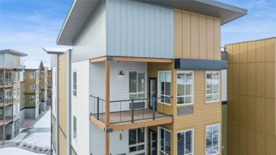 This beautiful 2 bedroom, 2 bath condo on the top floor of the