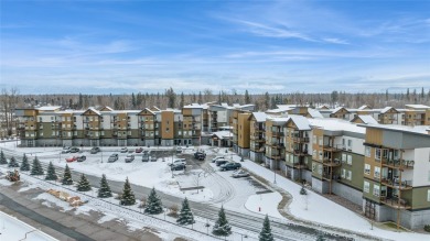 This beautiful 2 bedroom, 2 bath condo on the top floor of the