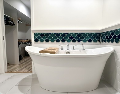 Highly sought after duplex down with loft in New Biscuit Lofts