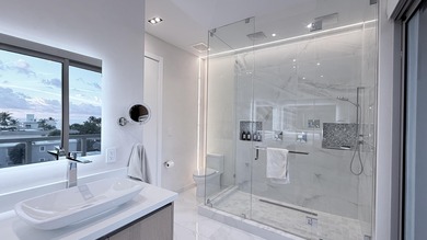 This is rare to find a home that offers so much of the South