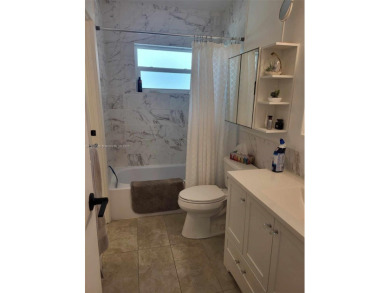VERY BEAUTIFUL TURN KEY REMODELED 1 BEDROOM 1 BATHROOM WITH A