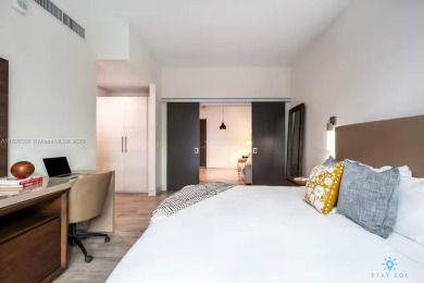 MODERN 1BD/1BA UNIT IN THE MAIN BUILDING OF COSTA HOLLYWOOD