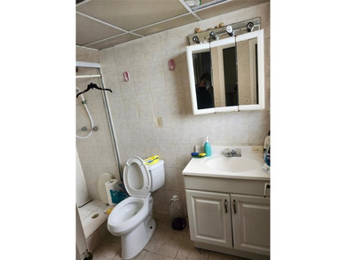 Spacious unit at Somerset Gated Community. This is a larger unit