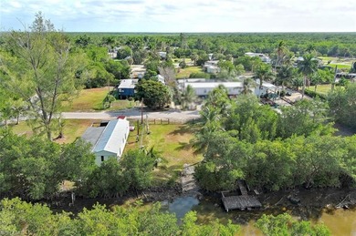 102 Egret Ln., Everglades City, FL 34139 Plantation Island |