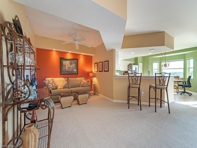 Breckenridge condo in the heart of Estero with beautiful lake