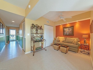 Breckenridge condo in the heart of Estero with beautiful lake
