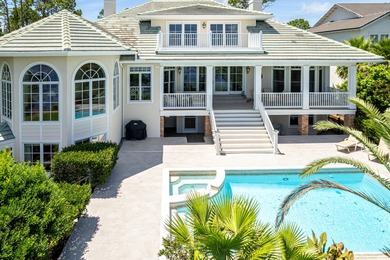 Timeless elegance on the bay behind the gates of prestigious