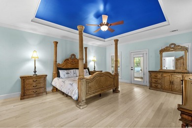 Elegant Spacious living with a fabulous Sunroom overlooking the