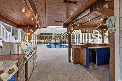 Elegant Spacious living with a fabulous Sunroom overlooking the