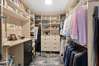 A combination of luxury, waterfront access and convenient urban