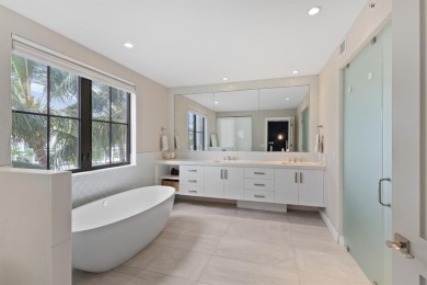 A combination of luxury, waterfront access and convenient urban