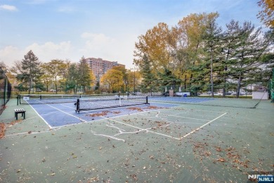 Welcome to 105 Nelson Court at INDEPENDENCE HARBOR. Waterfront