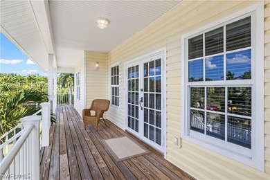 ABSOLUTELY NO FLOOD DAMAGE! Come live the Florida lifestyle in