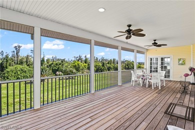 ABSOLUTELY NO FLOOD DAMAGE! Come live the Florida lifestyle in