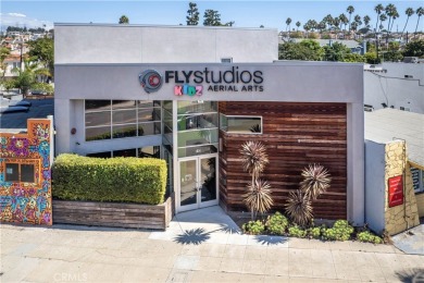 Prime location on Pacific Coast Highway in South Redondo Beach