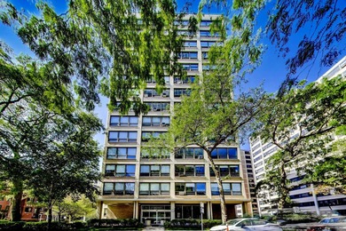 This is an AMAZING price for a FULLY RENOVATED mid-century unit