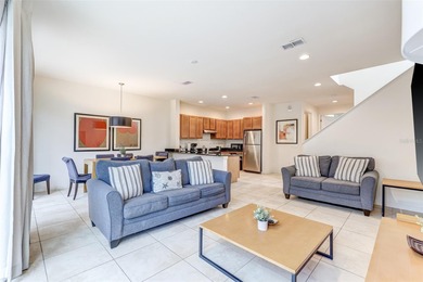 Fully furnished 3 Bedroom, 3.5 Bathroom Townhome located steps