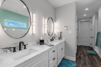 Luxury Coastal Living in the Prestigious Islands of Rockport