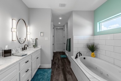 Luxury Coastal Living in the Prestigious Islands of Rockport