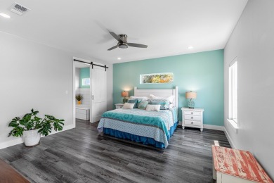 Luxury Coastal Living in the Prestigious Islands of Rockport